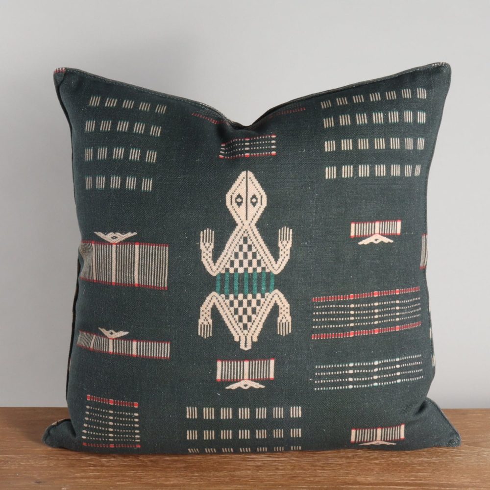 green woven lizard motif accent pillow 24 x 24